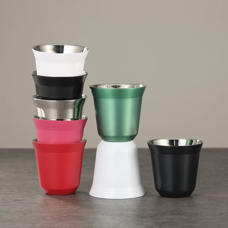 Tasse d'été Simple à fond plat