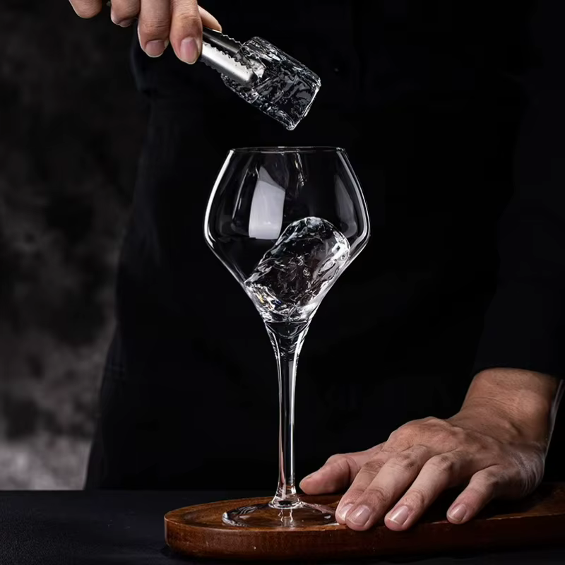 Verres à Cocktail Créatifs en Forme de Tulipe