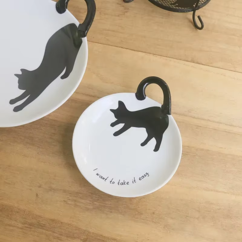 Assiette à dessert chat mignon pour le thé de l'après-midi