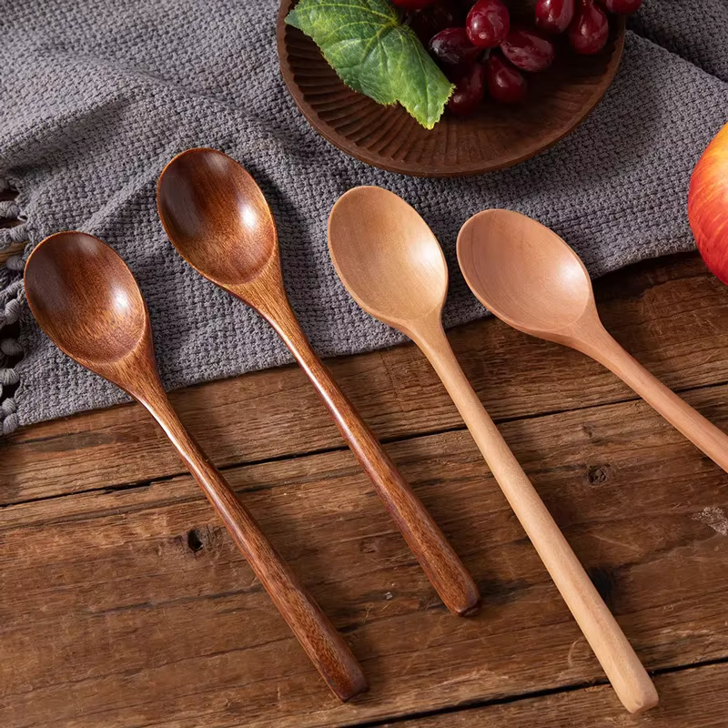 Cuillère à soupe en bois