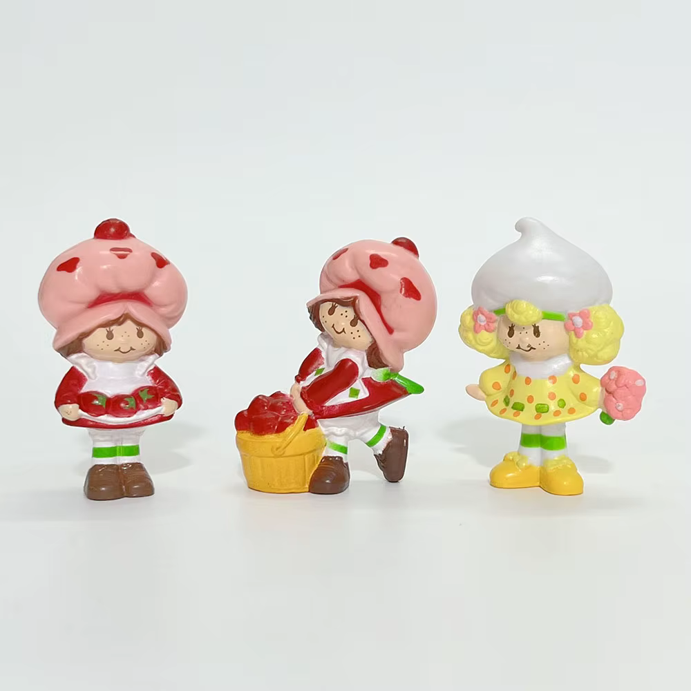 Fille aux fraises, style pastoral mignon, modèle de dessin animé, jouets kawaii, 6 pièces, jouet, décoration de gâteau, cadeau pour enfant, cadeaux, figurine d'anime, poupée