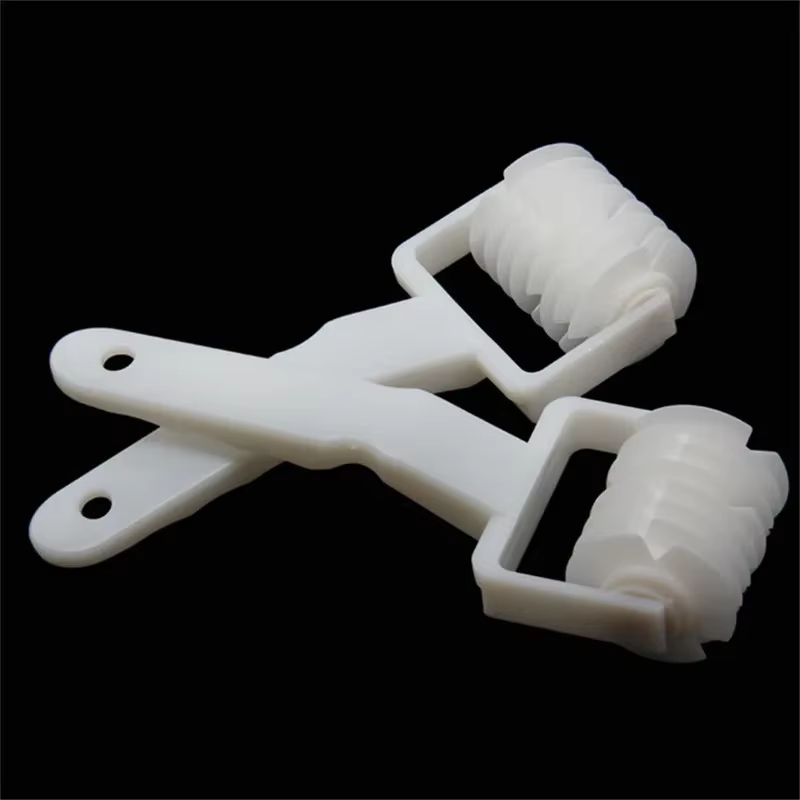Coupeur de pizza en plastique Padramatiquement LatejRoller