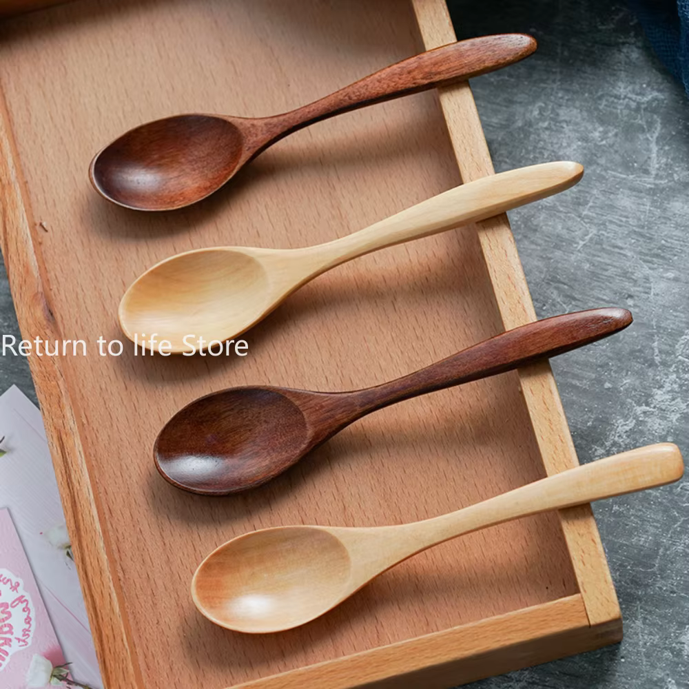 Ustensiles de cuisine couverts en bois cuillère