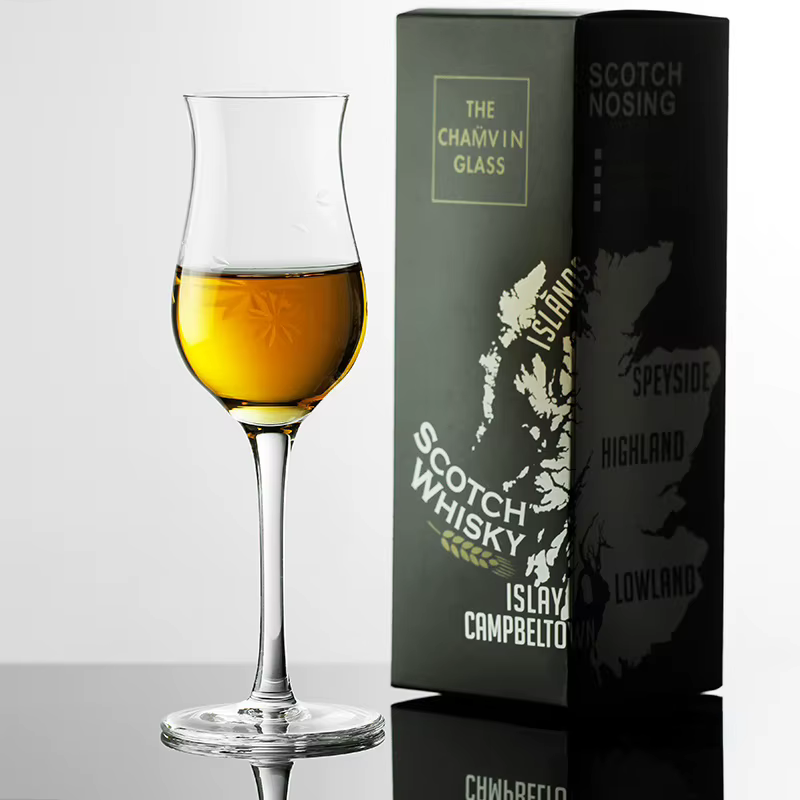 Verre à whisky écossais clair