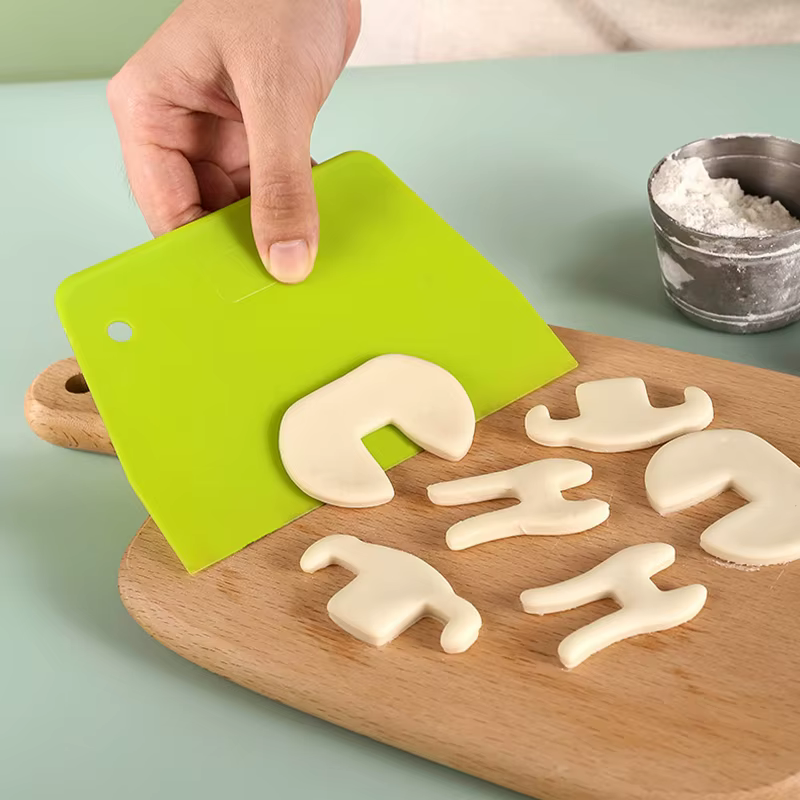 Outil de cuisson, grattoir en plastique