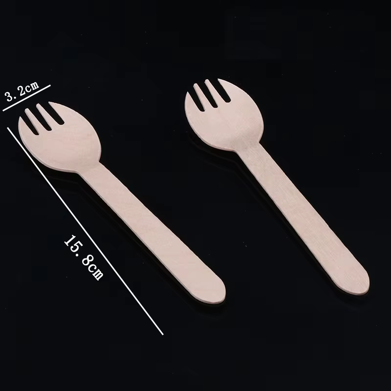 Couverts biodégradables en bois jetables pour fête de mariage