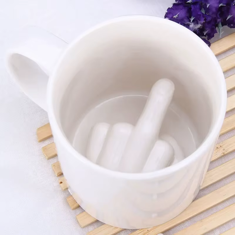 Tasse à eau créative et originale