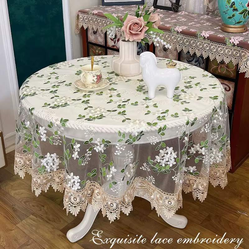 Nouvelle nappe en dentelle