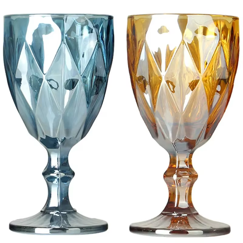 Verres à vin en verre sculpté