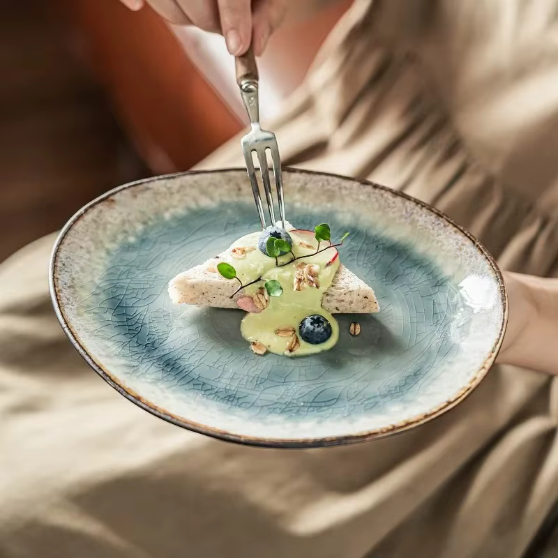 Assiette en céramique haut de gamme au design unique