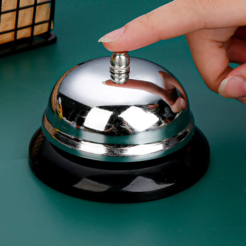 Cloche de Service en métal Vintage