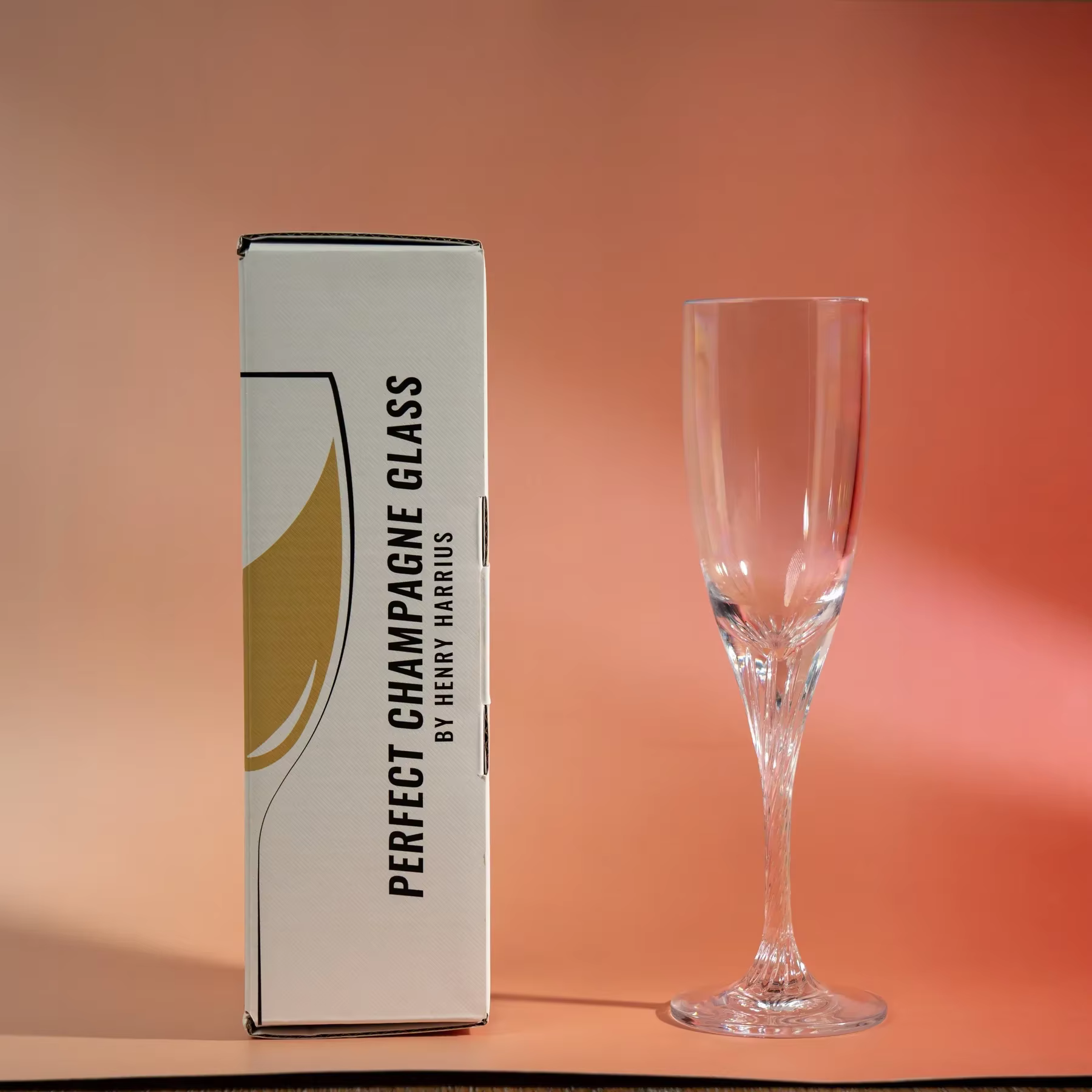 Verre à eau parfait et verre à Champagne parfait