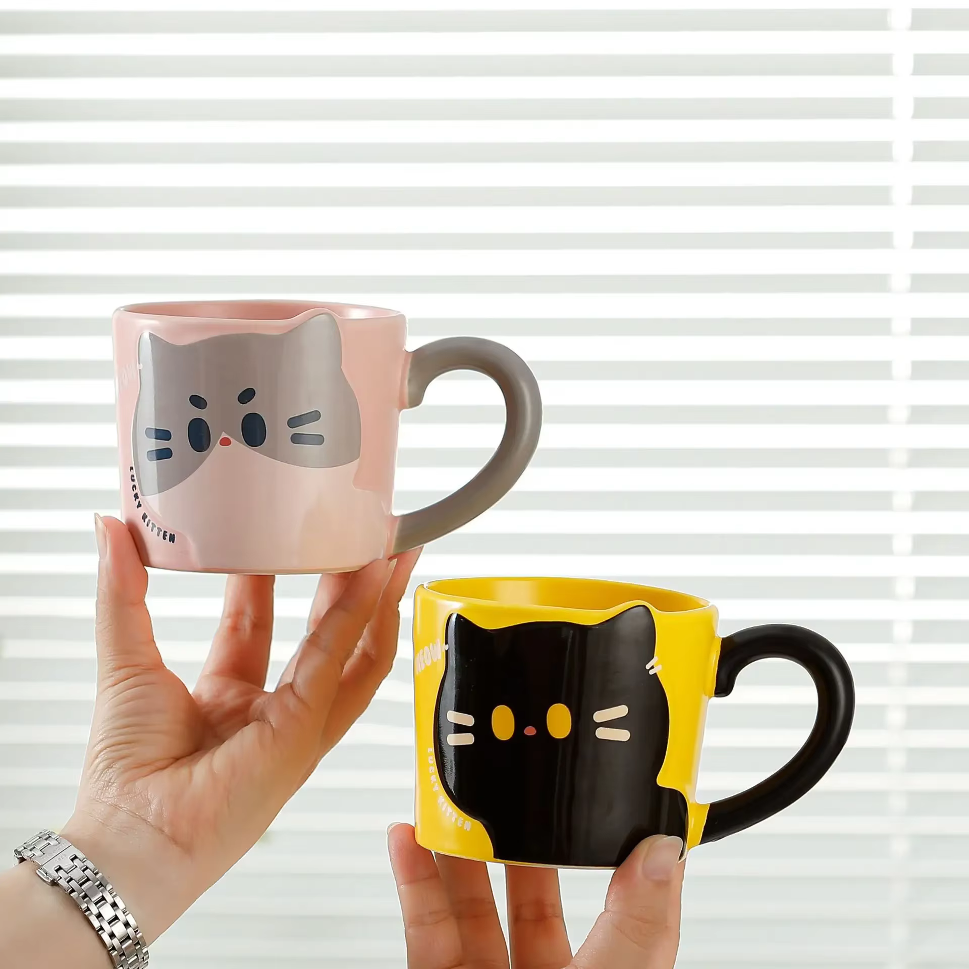 Tasse à café en céramique avec motif de chat de dessin animé japonais
