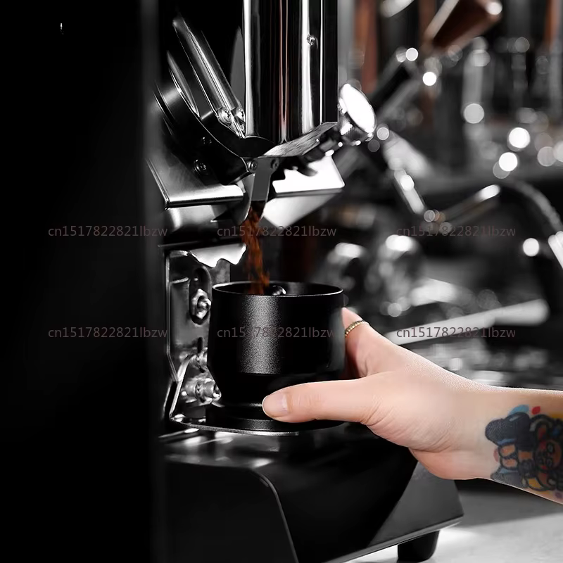 Shaker doseur pour expresso