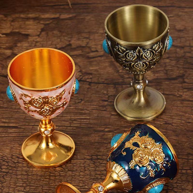 Verre à vin vintage européen