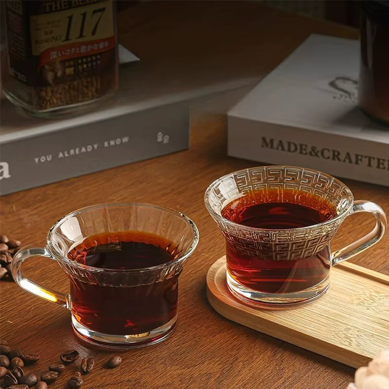 Tasse à café avec poignée