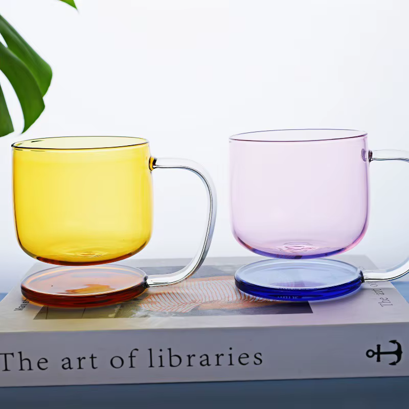 Tasse en verre à Suspension créative