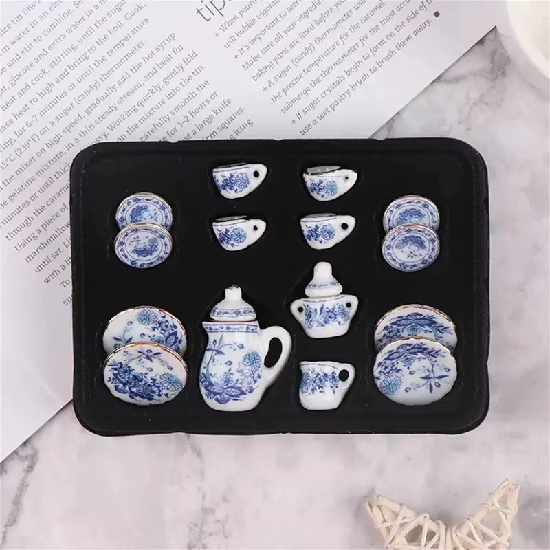Service à thé Miniature Vintage en porcelaine blanche