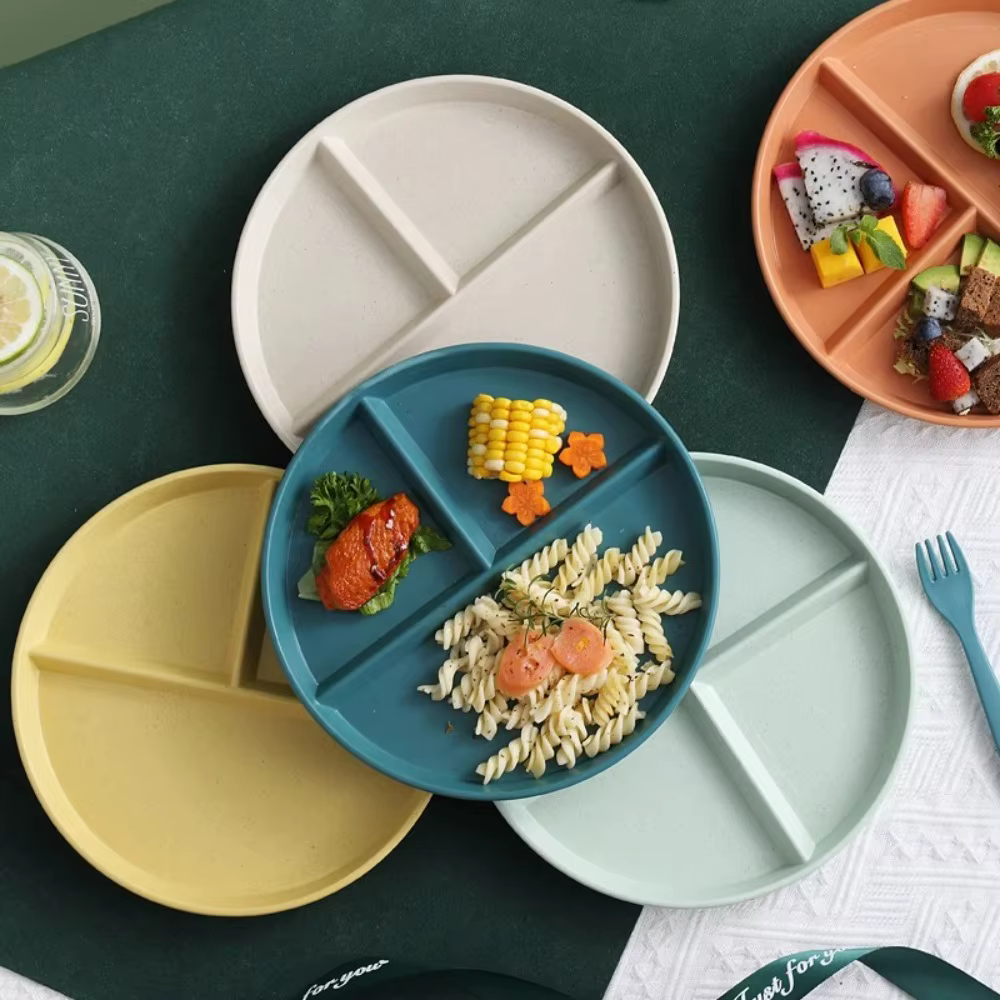 Assiette divisée à trois compartiments