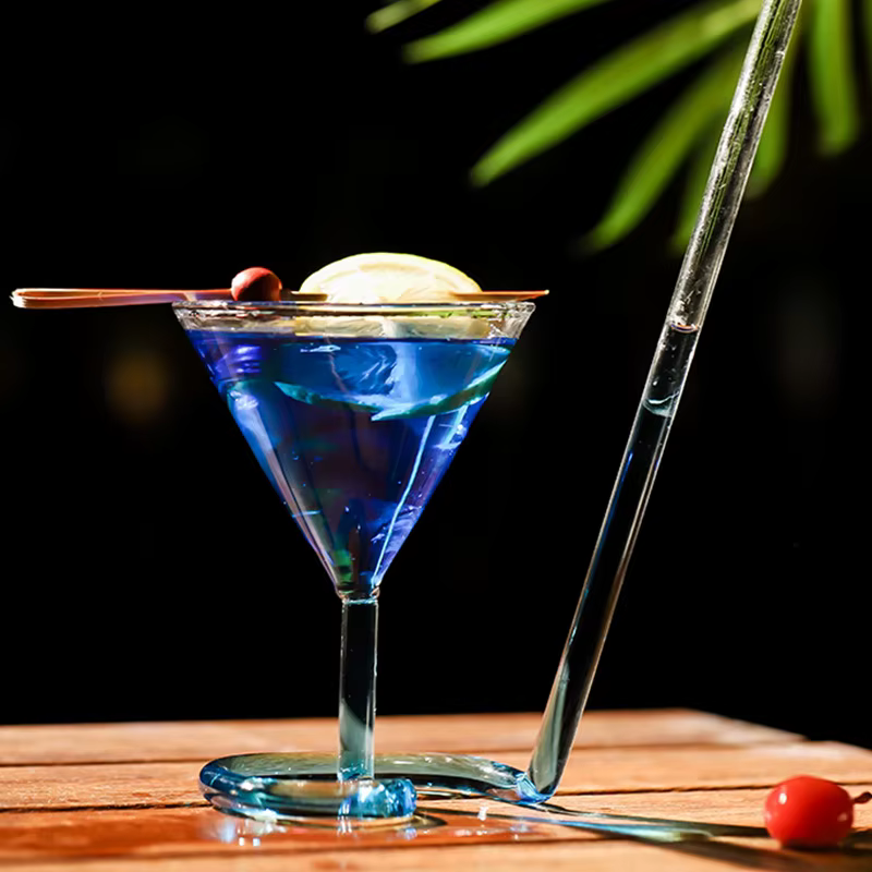 Verre spirale Cocktail tasse créative verre paille verres à vin Triangle jus Martini vin rouge whisky tasses fête Bar vin ensemble cadeau