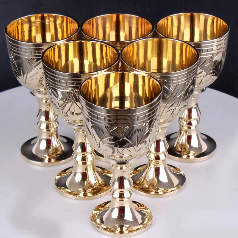 Verre à vin en laiton pur du Pakistan