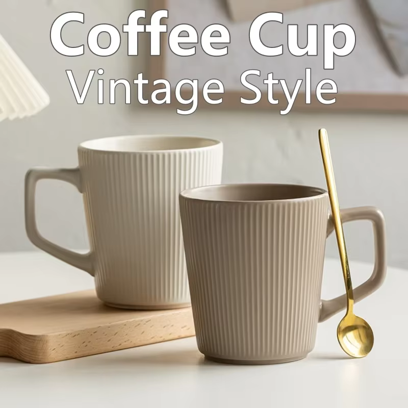 Tasse à café rayée de style vintage avec poignée