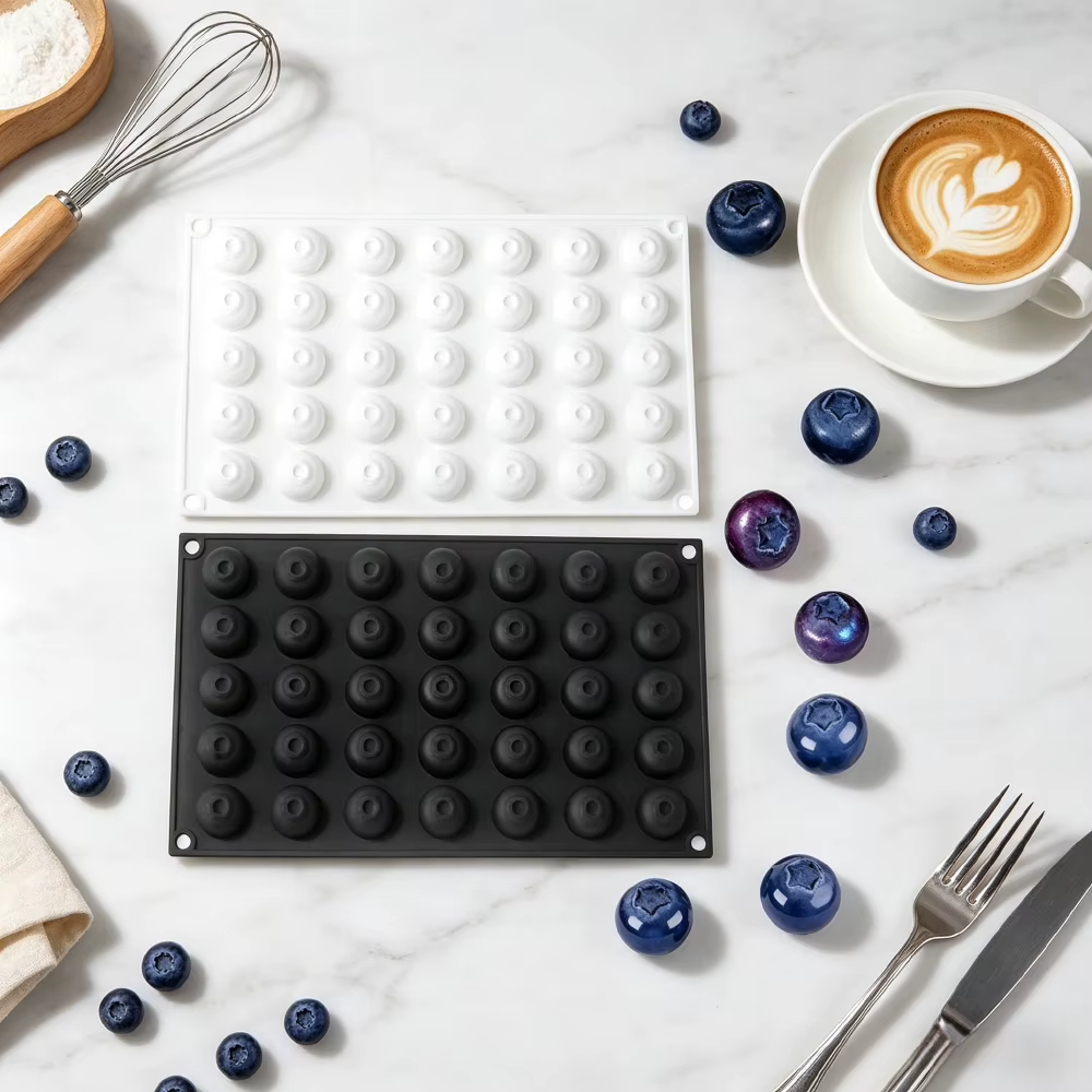 Moule en silicone à 35 cavités en forme de myrtille pour faire des gâteaux mousse