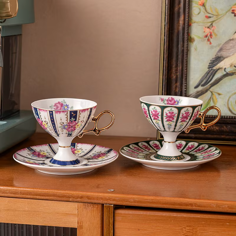 Tasse en céramique et tasse à café haut S/05 er Palace