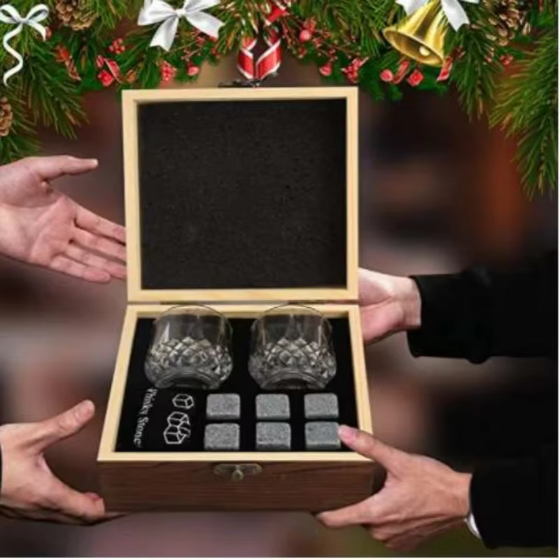 Cadeau de fête des pères pour hommes, ensemble de verres à pierres à whisky, bloc de glace en granit pour whisky dans une boîte de bouteille en bois, cadeau pour papa et mari