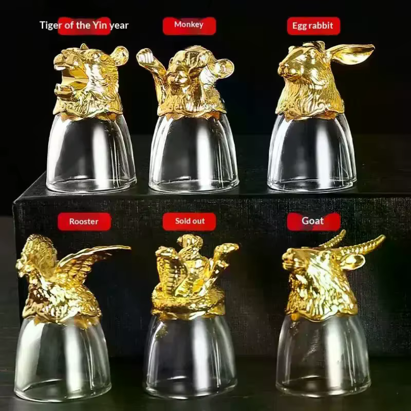 Lot de 12 verres à vin et mini-flacons zodiacaux