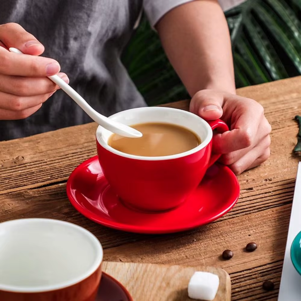 Tasse à café minimaliste en céramique de 220ml
