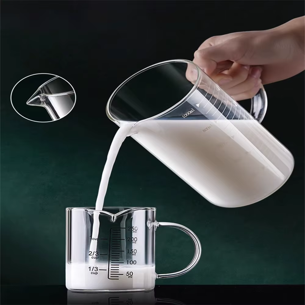 Tasse à mesurer en verre avec poignée