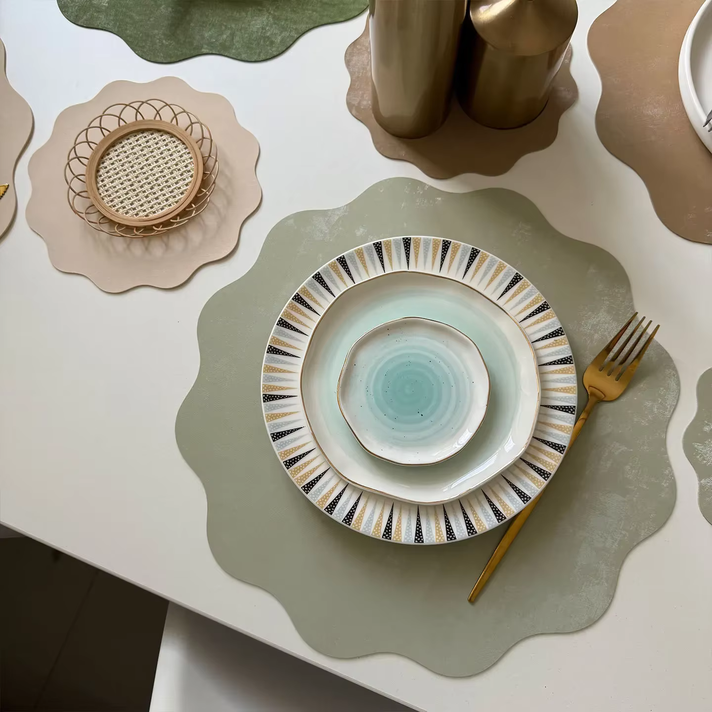 Sous-verre et set de table en similicuir velours