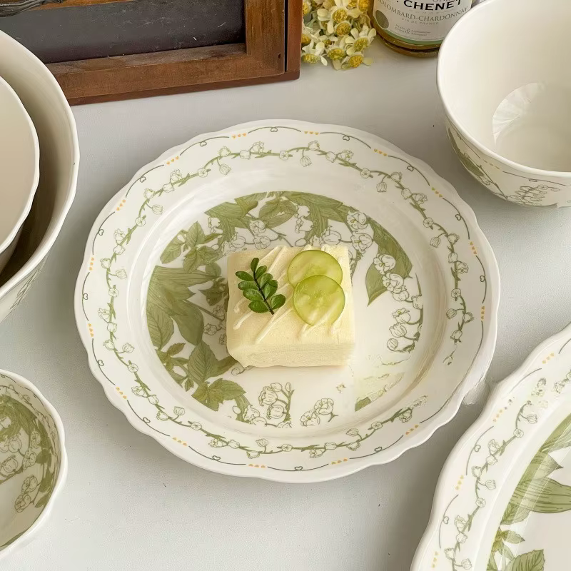 Assiettes, bols