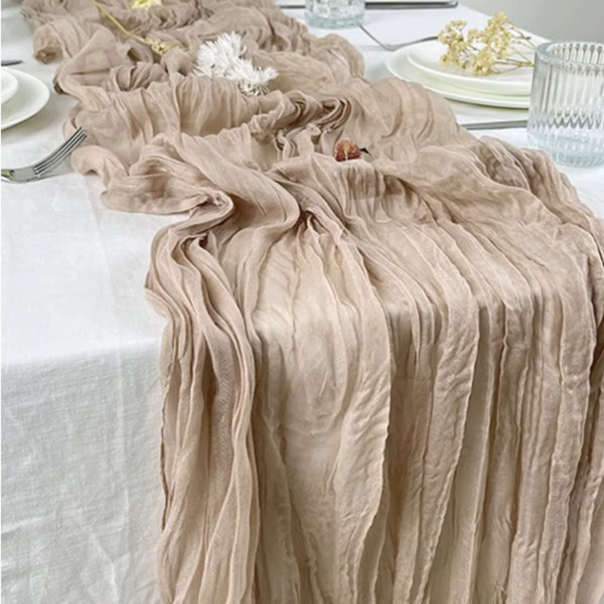Chemin de Table en gaze semi-transparente