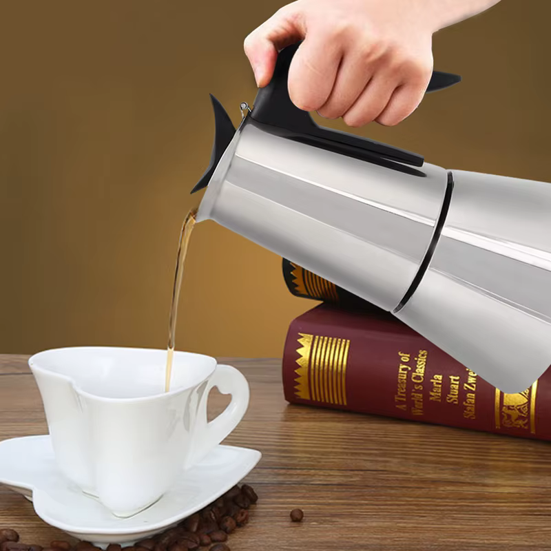 Cafetière classique en acier inoxydable