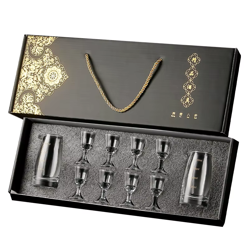 Ensemble de verres à vin en verre de cristal
