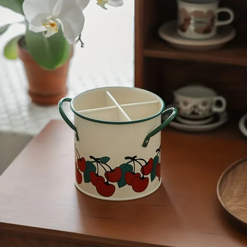 Seau de vaisselle cerise Vintage