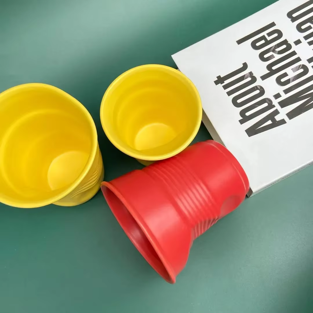 Tasse en céramique irrégulière
