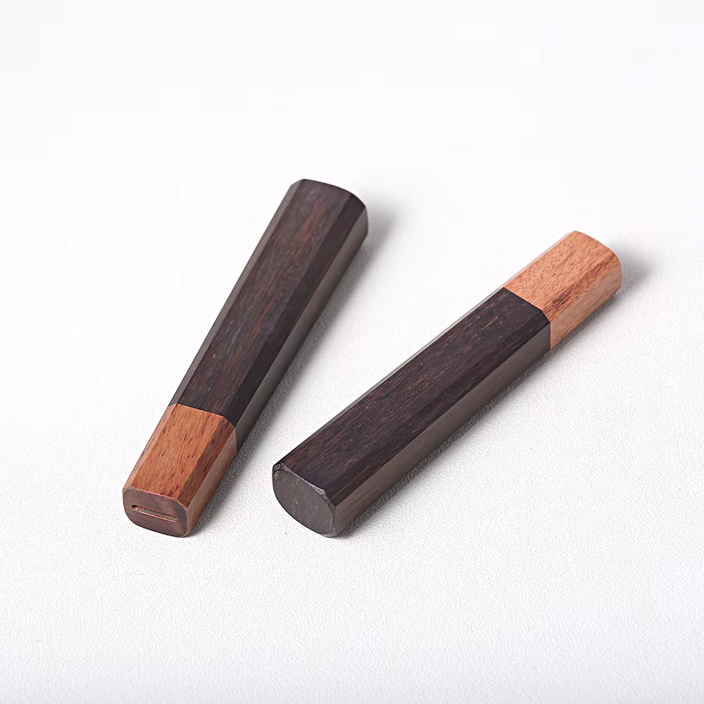 Couteau de cuisine de style japonais avec manche ergonomique naturel antidérapant pour couteaux de chef