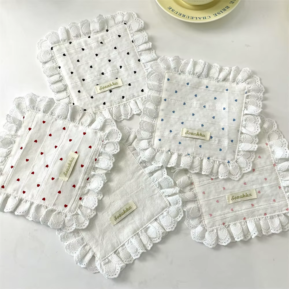 Napperons en dentelle en forme de cœur pour femmes