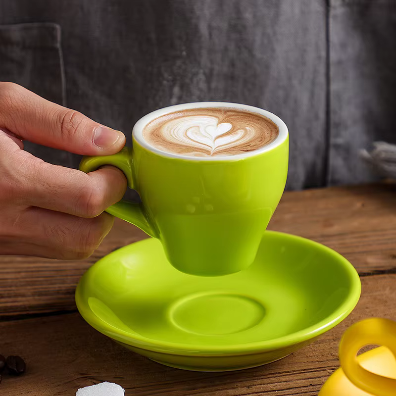 Tasse à café en céramique épaisse de couleur unie