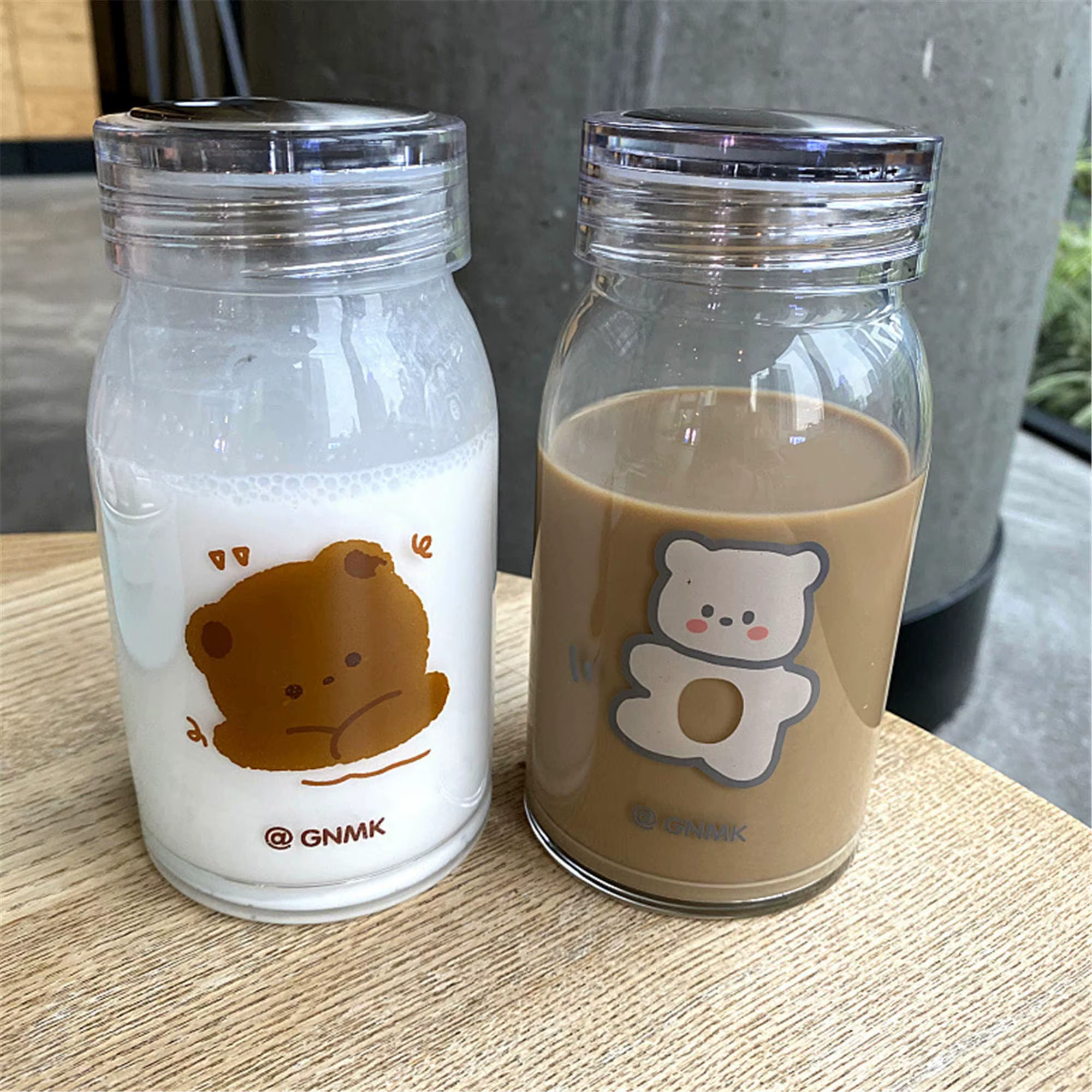 Bouteille d'eau en verre ours mignon avec couvercle