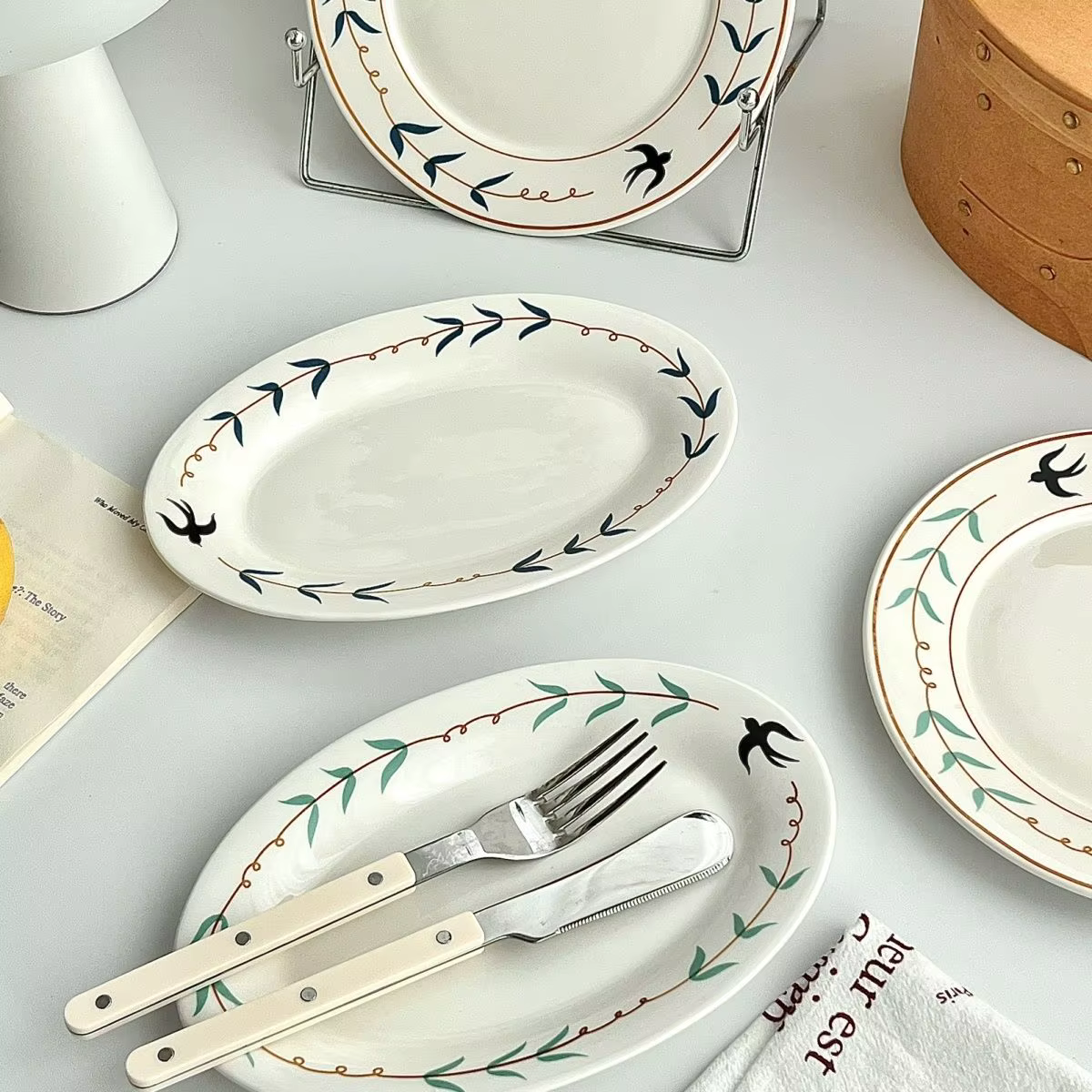 Assiette en céramique rétro japonaise