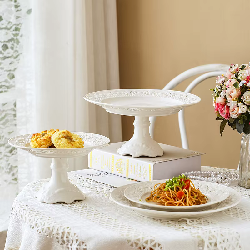 Assiette en céramique creuse gaufrée de style rétro français