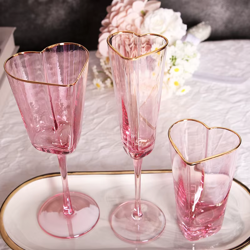 Verres à vin rouge Phnom Penh rose martelé européen