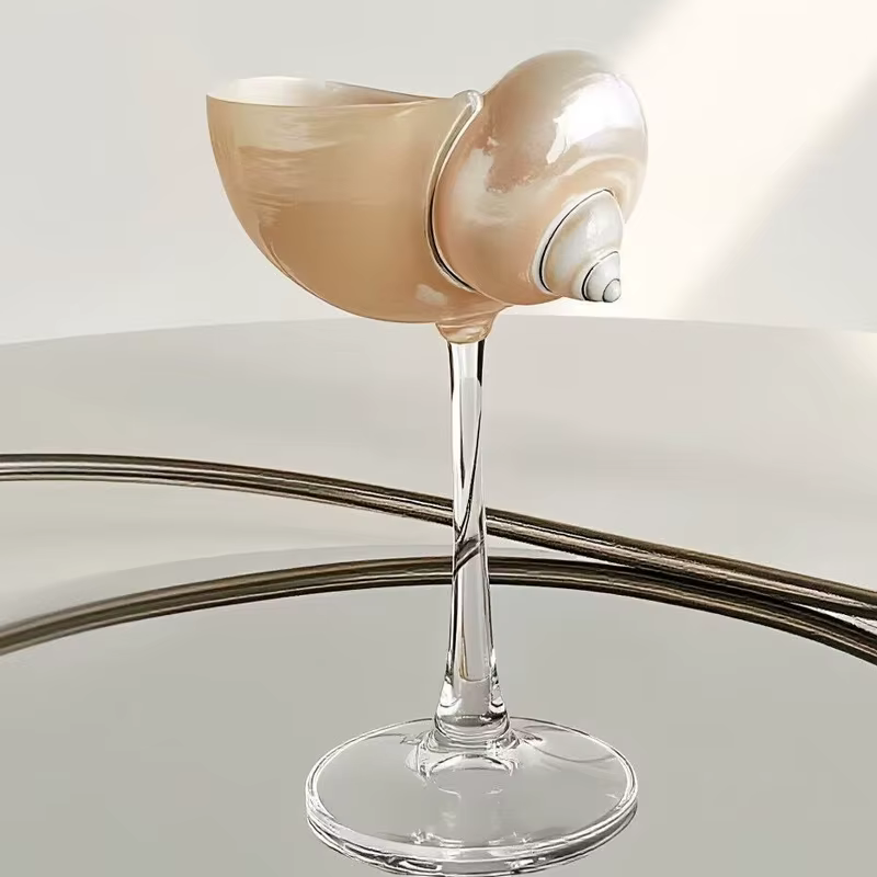 Flûte à champagne rétro 2026 en forme de coquille dorée, verre à cocktail artistique unique en métal fait main, pour bar à domicile et fêtes
