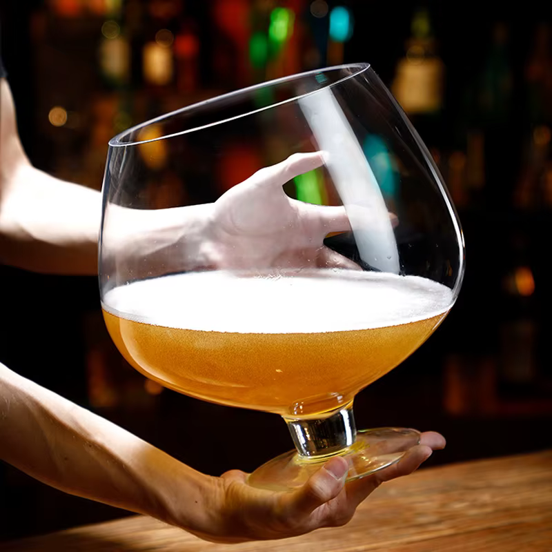 Verre à bière surdimensionné géant Overlord