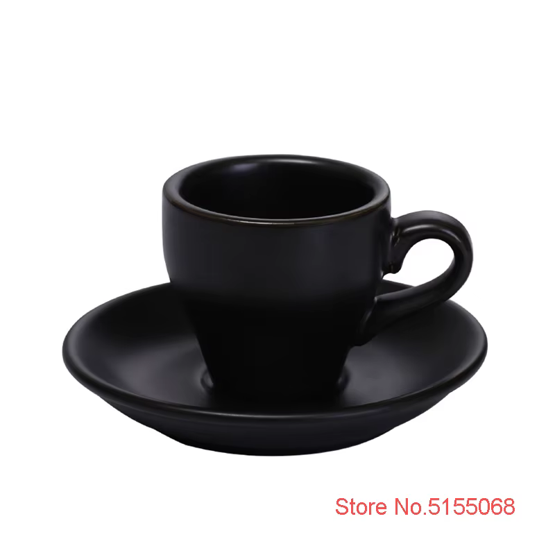 Tasse à expresso noire imbibée