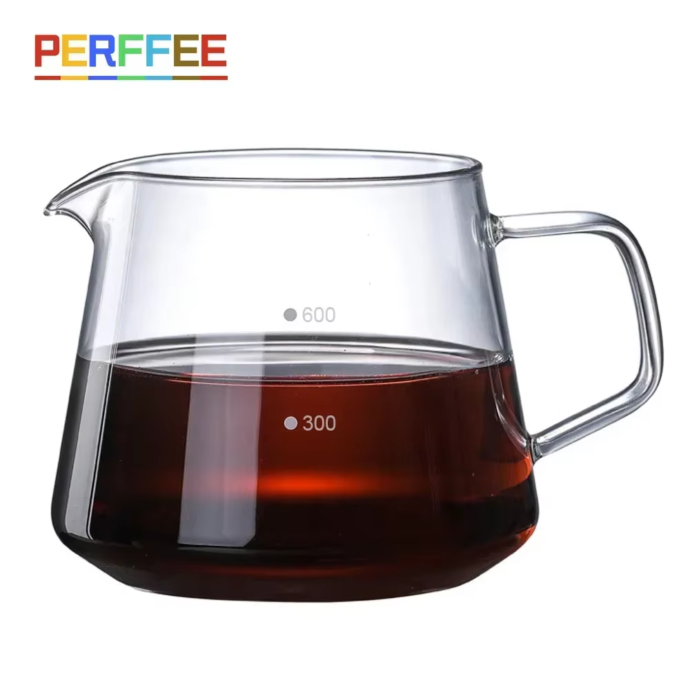 Serveur à café en verre avec échelle de points